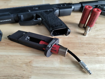 Afbeelding 2 van Novritsch SSX303 GBB met HPA adapter