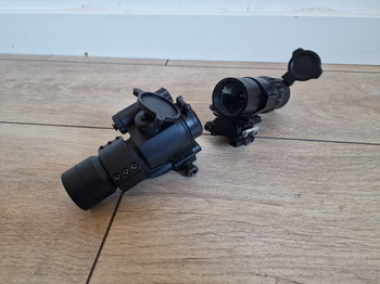 Afbeelding 3 van Red dot magnifier combo