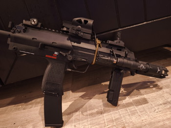Image 2 for MP7 met accessoires