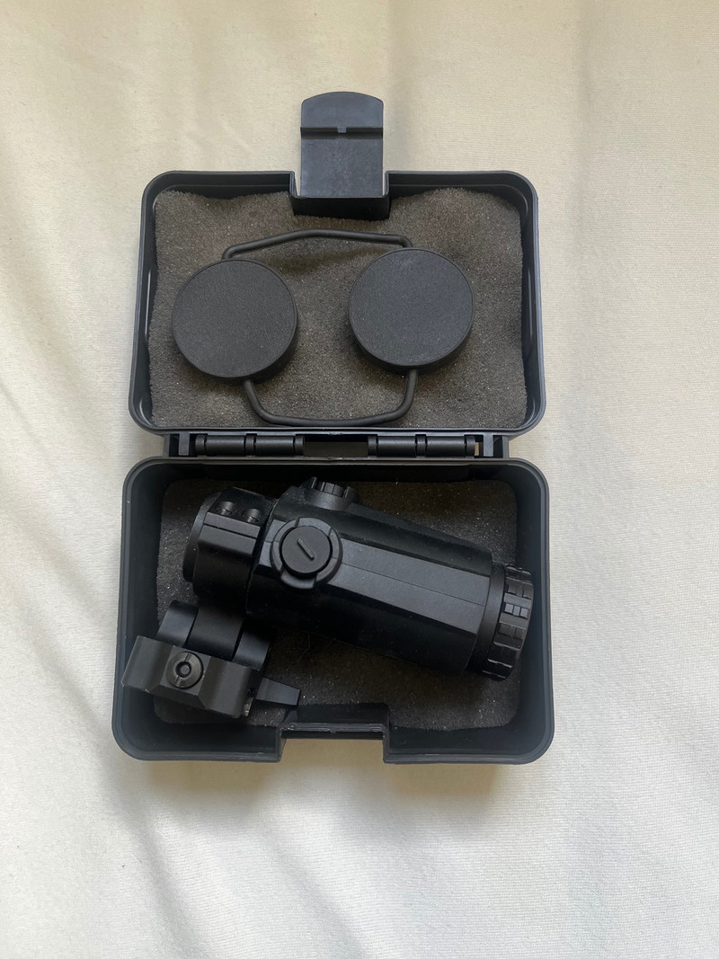 Image 1 pour Vectoroptics magnifier 3X