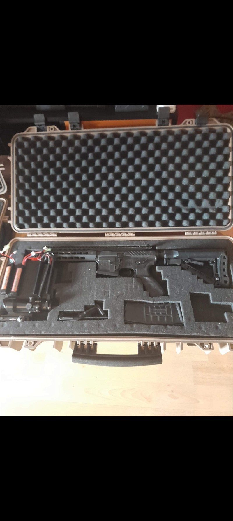 Image 1 for G&g cm16 srs + case + red dot scope and batterijen.