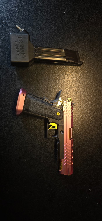 Bild 2 für Pink gold hi capa 5.1 upgraded