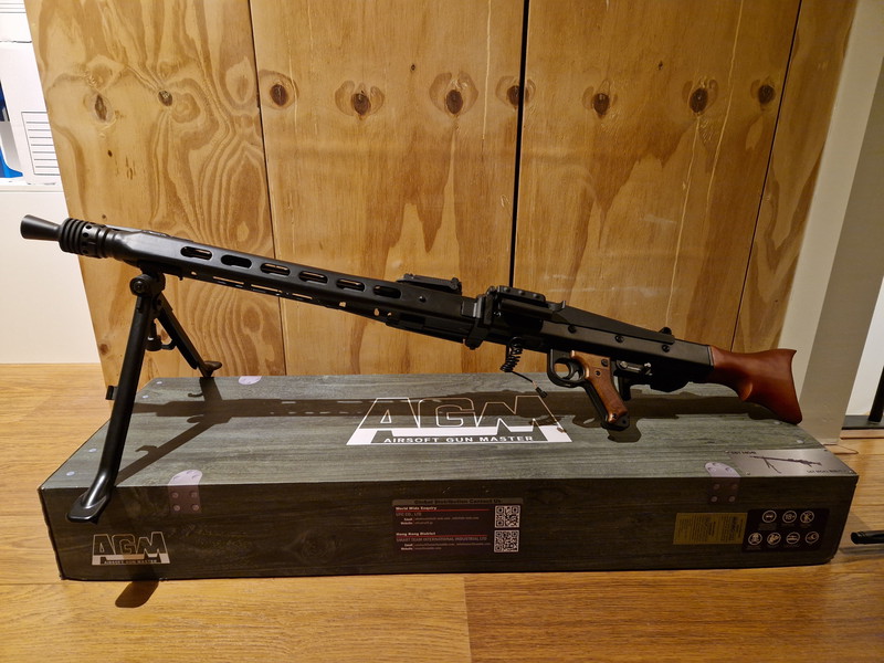 Image 1 pour AGM MG42