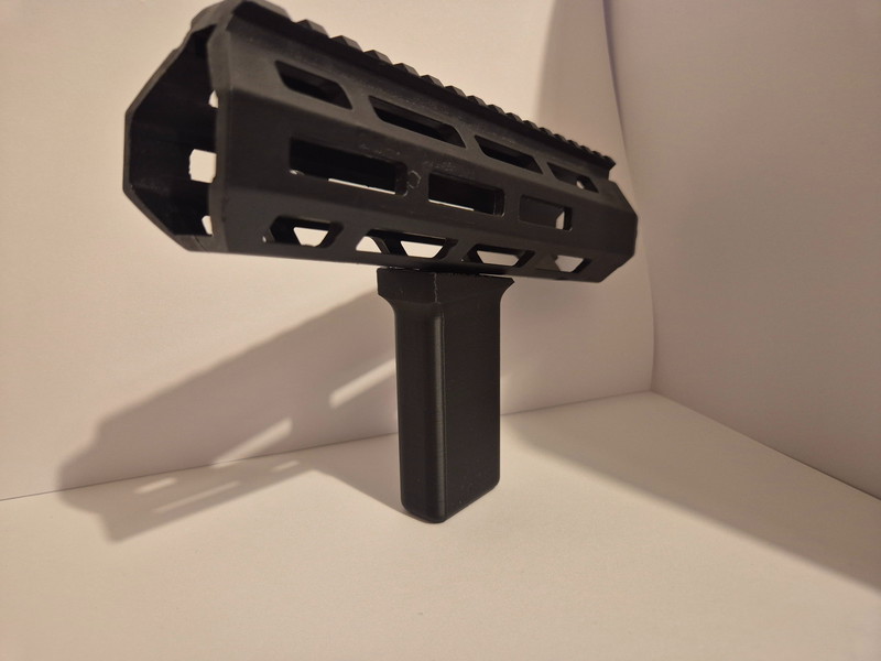 Afbeelding 1 van Front grip strike HOSTRUK for firearm