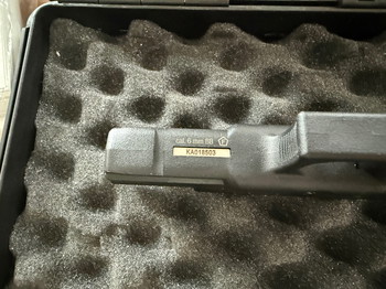 Bild 5 für Glock 17 Gen4 GBB 6mm inkl 3 Magazine und Zubehör