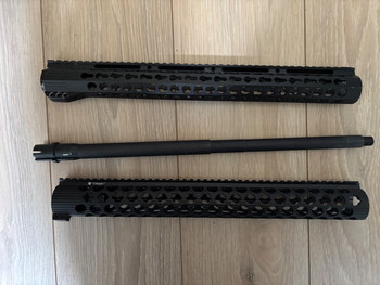 Afbeelding 2 van 2x handguard en 1x outerbarrel