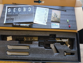 Bild 4 für SA-X01 EDGE 2.0 airsoft SMG - Half-tan NIEUW