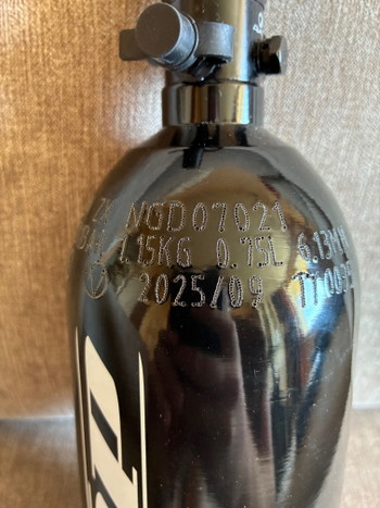 Afbeelding 2 van DYE HPA bouteille 0.8l