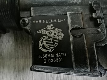 Afbeelding 3 van marineenv. m4 metal + accu + 2x hi caps