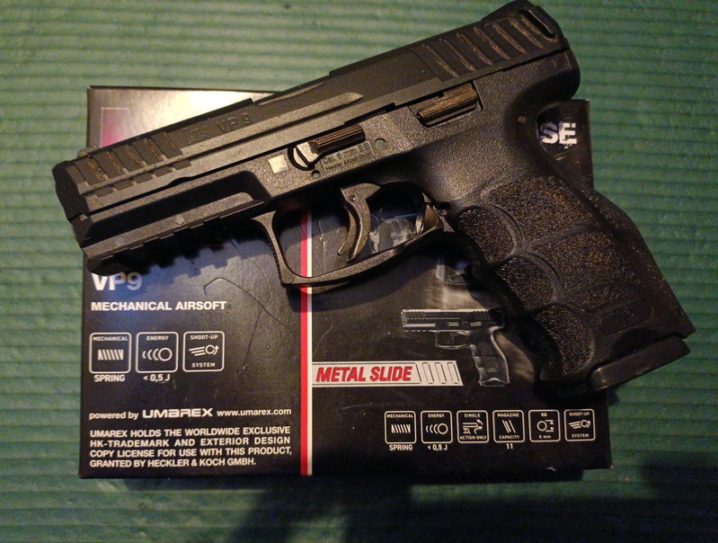 Image 1 for Heckler & Koch VP9 Umarex metall 6mm 0,5 joule authentic replica
