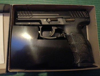 Image 5 for Heckler & Koch VP9 Umarex metall 6mm 0,5 joule authentic replica