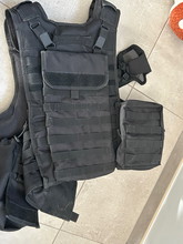 Afbeelding van Invadergear plate carrier met mondbescherming