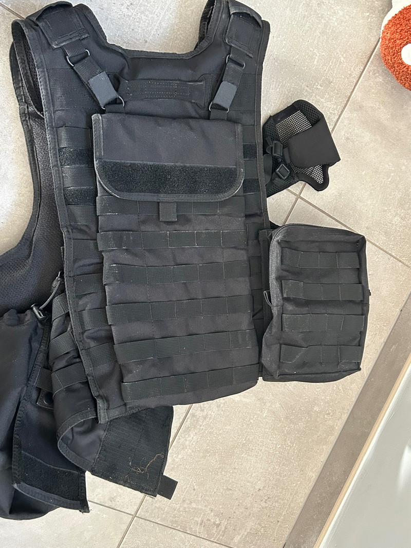Afbeelding 1 van Invadergear plate carrier met mondbescherming