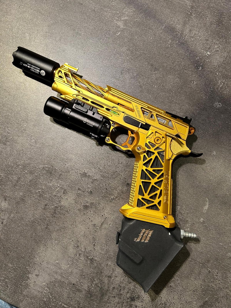 Image 1 for Interessepeiling: Custom Hi-Capa