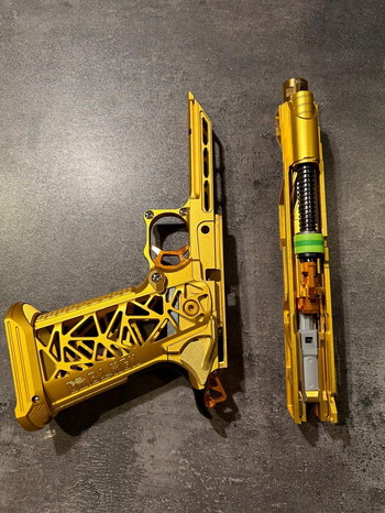 Image 4 for Interessepeiling: Custom Hi-Capa