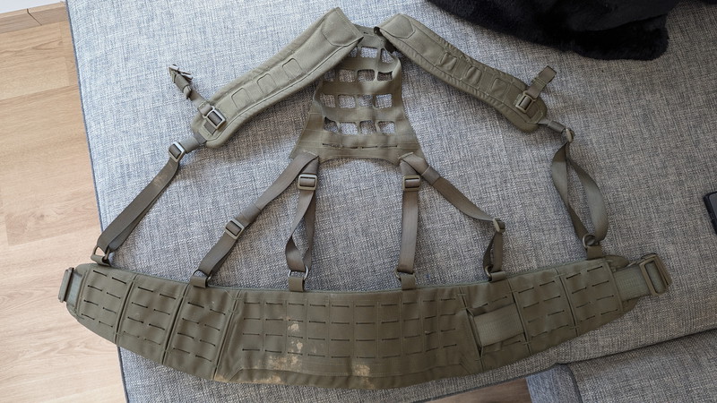 Afbeelding 1 van Novritsch battle belt/harnass met pouches