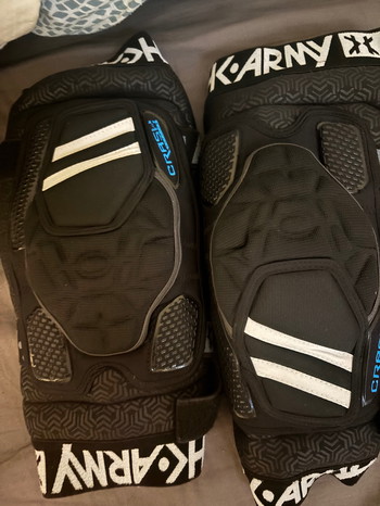 Afbeelding 3 van Slide short en kneepads HK army