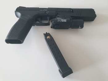 Bild 3 für Combat Adaptive Pistol