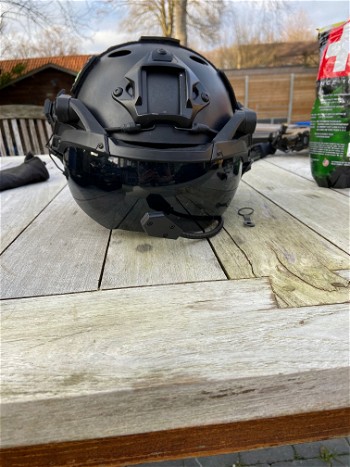 Afbeelding 2 van Fast MT Helmet with Headset and faceshield