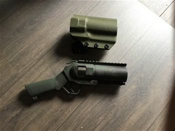 Afbeelding 2 van Pistol grenade launcher met keydex holster.