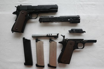 Imagen 2 de 1911 KJW + spare parts