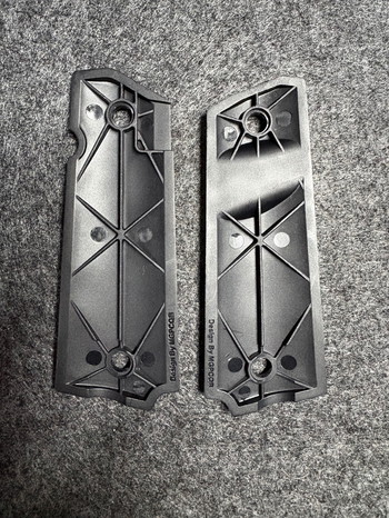 Imagen 4 de Black Skull Hex Grips. Upgrade voor je 1911