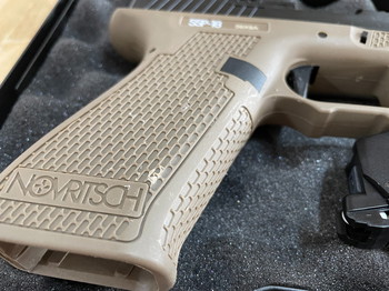 Image 3 pour SSP18 + 2 extended mags!