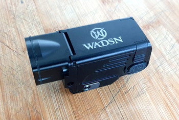 Imagen 4 de WADSN SBAL PL Pistol Weapon LED Light with Red Laser - Black