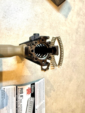 Afbeelding 4 van Genuine Daniel Defense MK18 FDE Rail