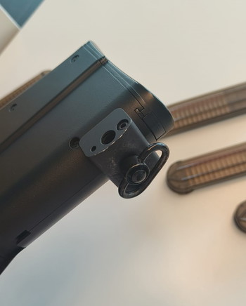 Bild 4 für CYMA P90 - MODDED - 4 MAGS