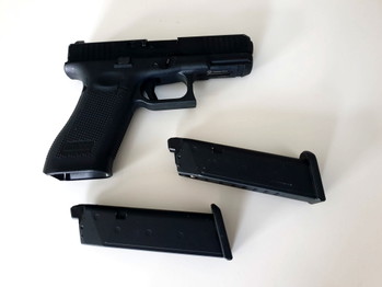 Image 3 pour glock 45 met 2 mags