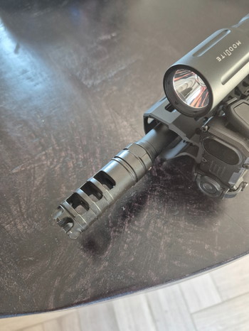 Afbeelding 2 van Metalen AR15 Flashhider