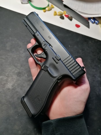 Image 2 pour Glock 17 Gen. 5 mit Metallschlitten CO2 BlowBack 6mm BB schwarz