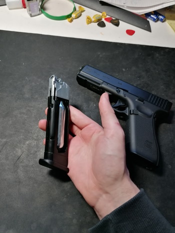 Image 4 pour Glock 17 Gen. 5 mit Metallschlitten CO2 BlowBack 6mm BB schwarz