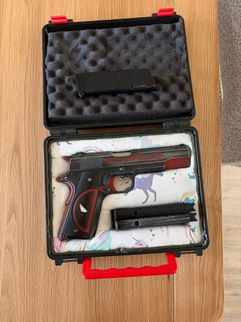 Image 2 for Deadpool colt 1911