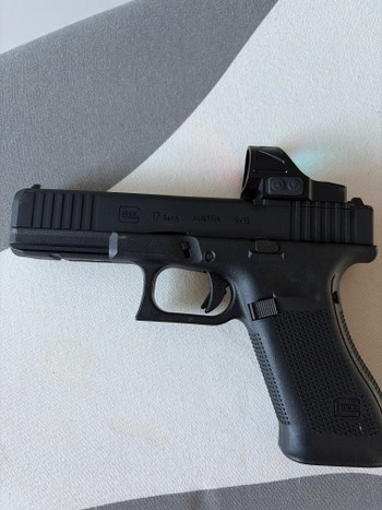 Afbeelding 3 van Glock 17 umarex en colt 1911 aw customs
