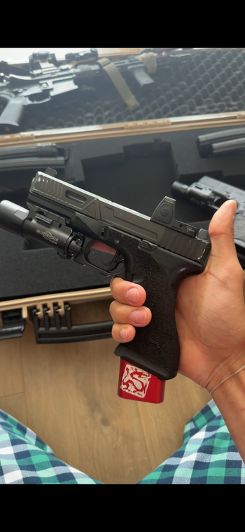 Afbeelding 2 van TM Glock 17 with Agency Arms slide kit