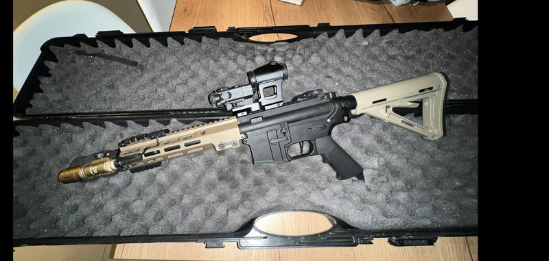 Afbeelding 1 van M4 Custom MK16 AEG Build