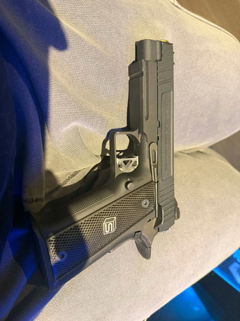 Bild 2 für EMG Salient Arms 2011 Hi-Capa 4.3