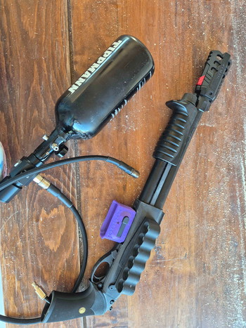 Bild 2 für Tokyo Marui Breacher met tracer / hpa fles / regulator / line