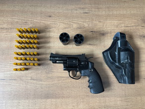 Imagen para Dan Wesson 2.5 inch met accessoires.