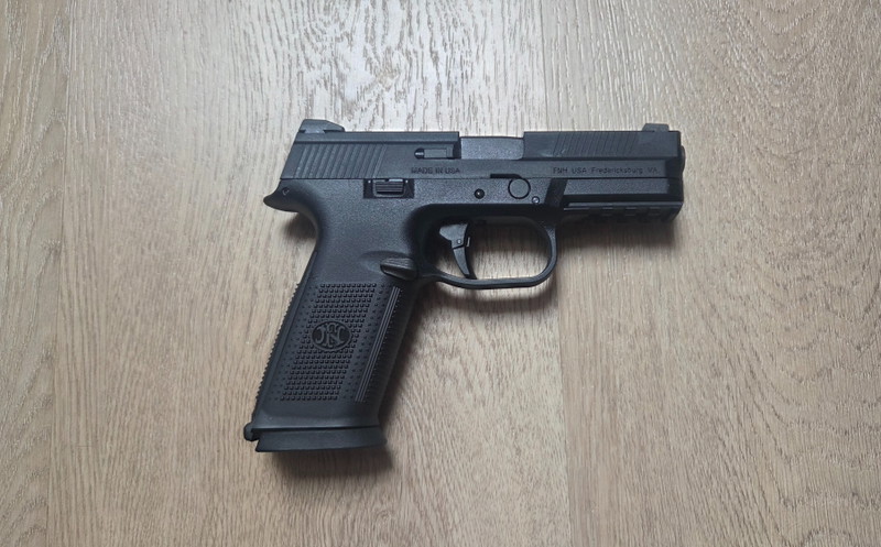 Image 1 for FN Herstal FNS9 Gas Blowback by VFC and Cybergun