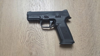 Image 2 for FN Herstal FNS9 Gas Blowback by VFC and Cybergun