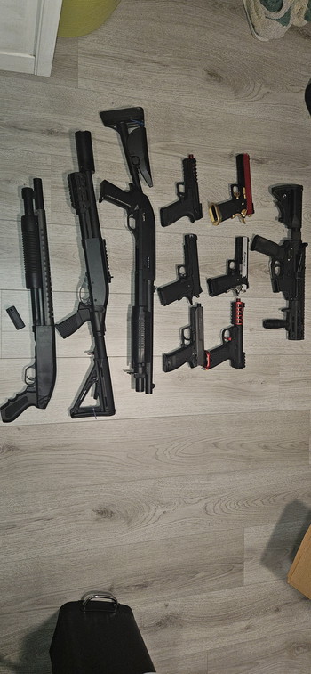 Afbeelding 7 van Grote partij airsoft replica's en accessoires