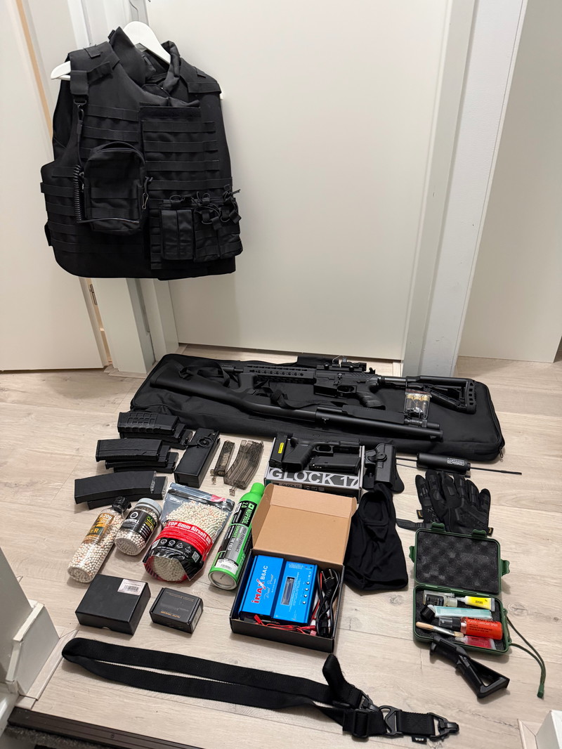 Image 1 pour Complete set AEG G&G CM16 SRL en Glock 17 replica - Inclusief diverse accessoires