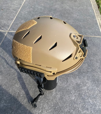Afbeelding 2 van Casque tactique Tan militaire airsoft paintball etc..