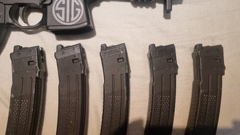 Imagen 2 de APFG MPX GBBR met 5 magazijnen, bronze bolt carrier upgrade, foldable stock en korte front handguard