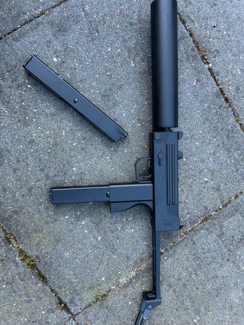 Bild 2 für Mac-11 with extra mag