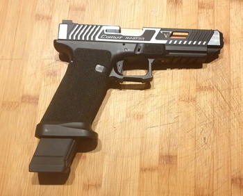 Imagen 2 de TTI X EMG G34 Combat Master