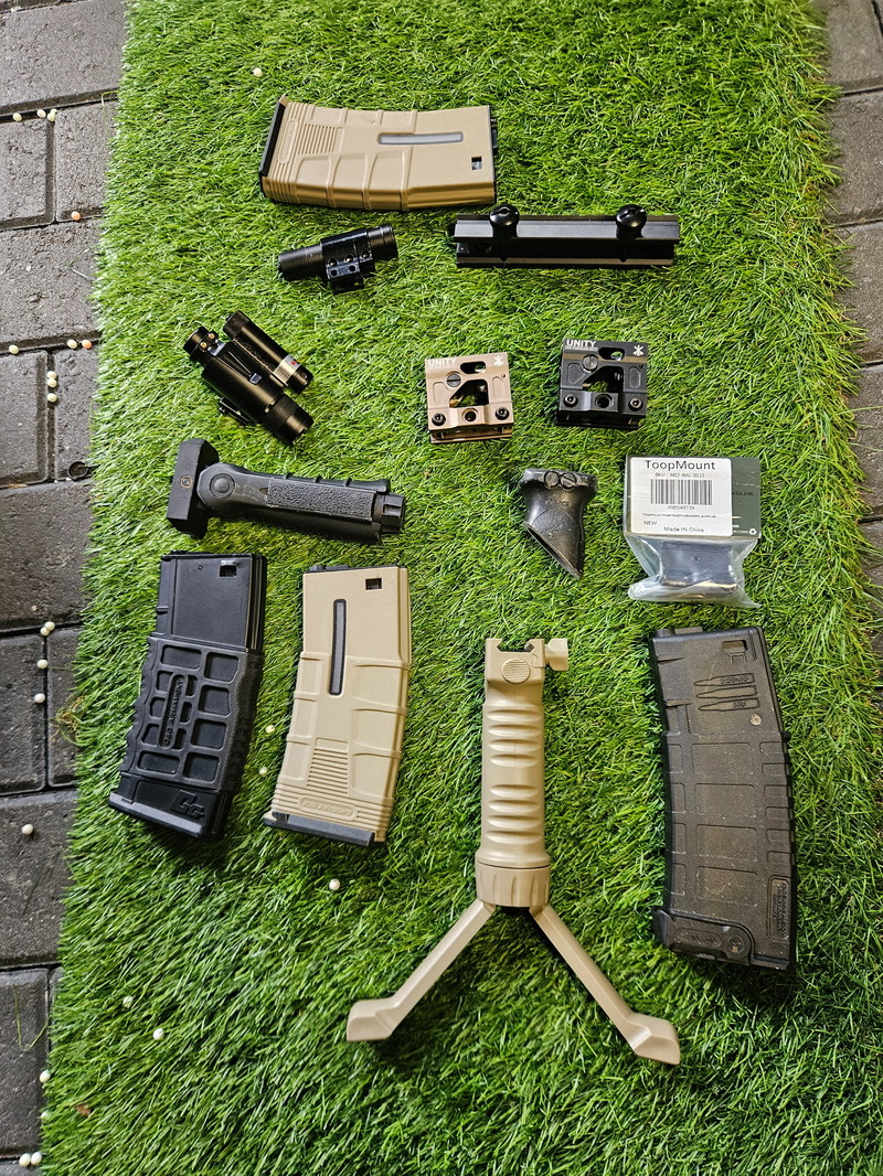 Afbeelding 1 van Van alles wat mags lampje bipod mount